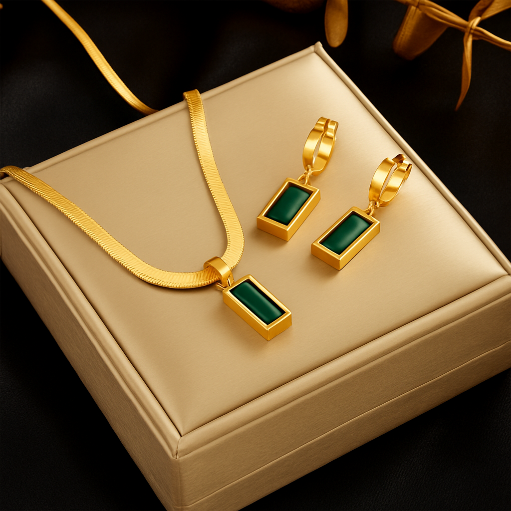 Smaragd lykkebringer øreringe med gratis halskæde | Begrænset tilbud