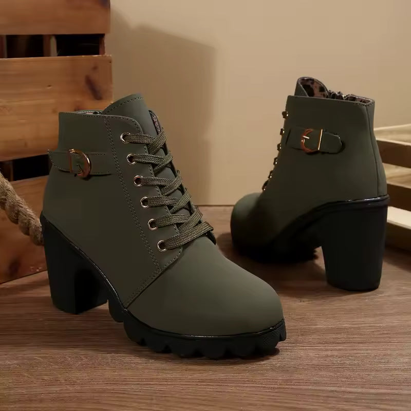 KATNI | Chunky snørestøvler med metalspænde